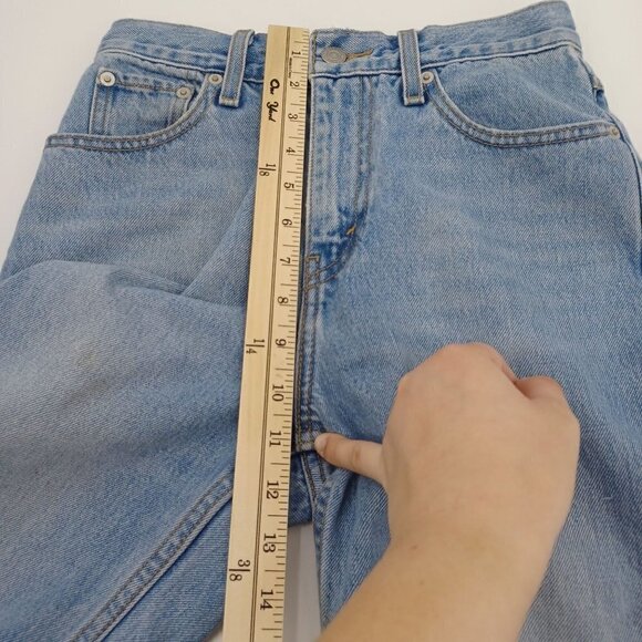 Levi's Premium Mom Jeans In Sneak Peek Light Wash Women's 24 High Rise Relaxed - Picture 9 of 14